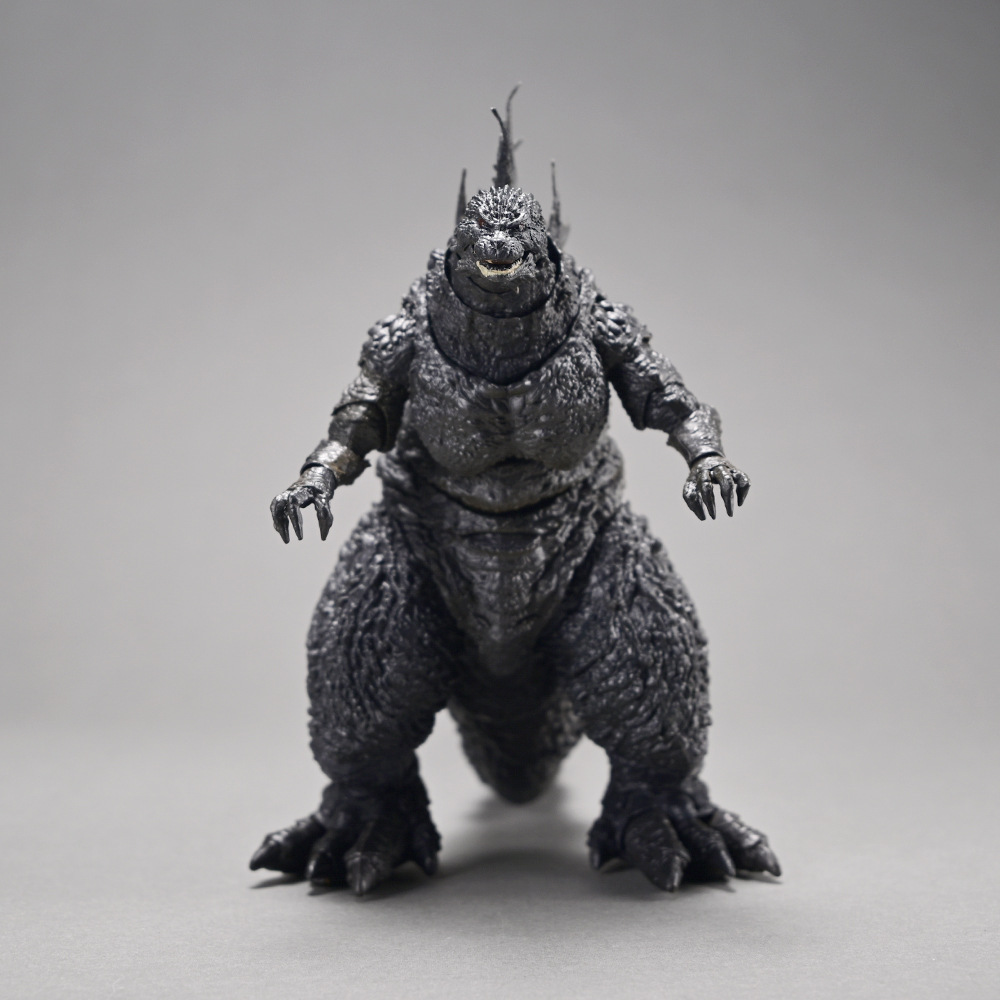 SHM NECA 2023 Фильм Версия 1.0 – обзор и цена Model Kit Kiryu